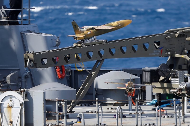 Cumhuriyet tarihinin en büyük deniz tatbikatı devam ediyor