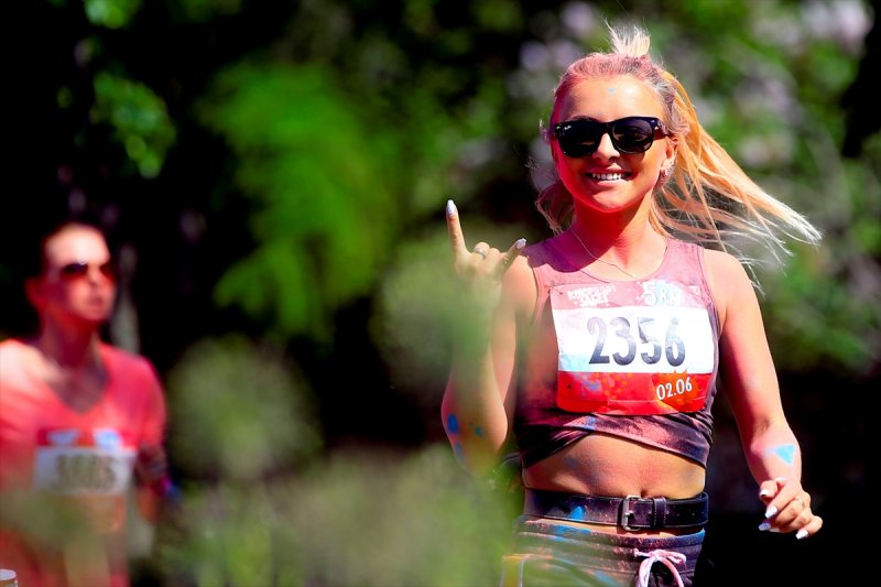 Rusya'da 'Color Run' festivali ilgi gördü