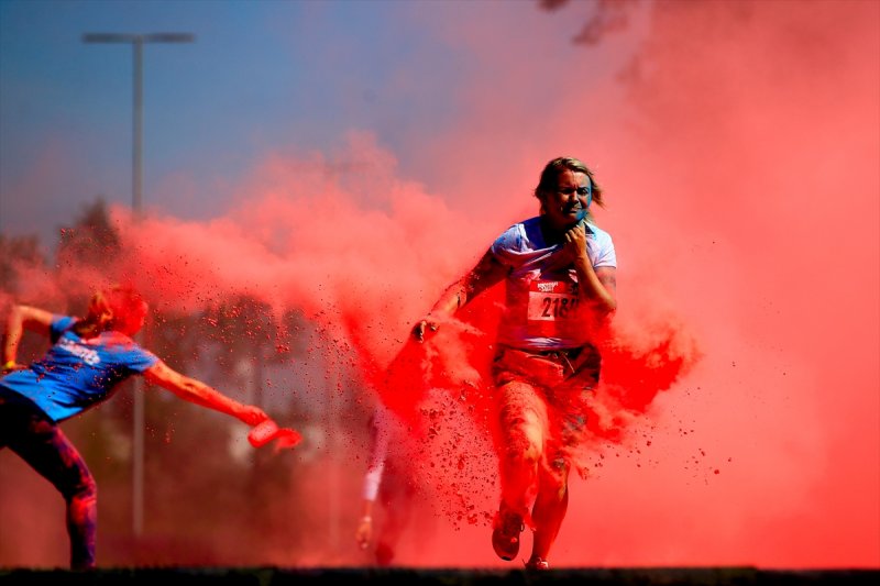 Rusya'da 'Color Run' festivali ilgi gördü