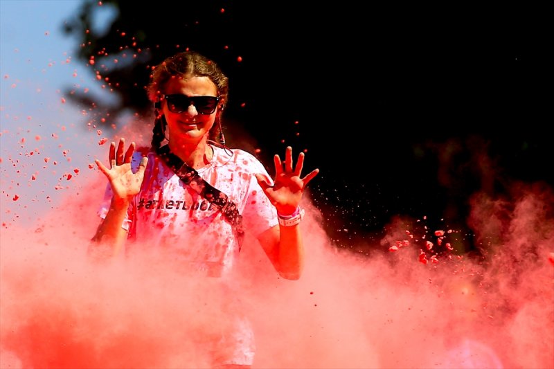 Rusya'da 'Color Run' festivali ilgi gördü