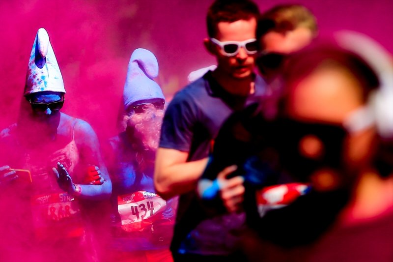 Rusya'da 'Color Run' festivali ilgi gördü