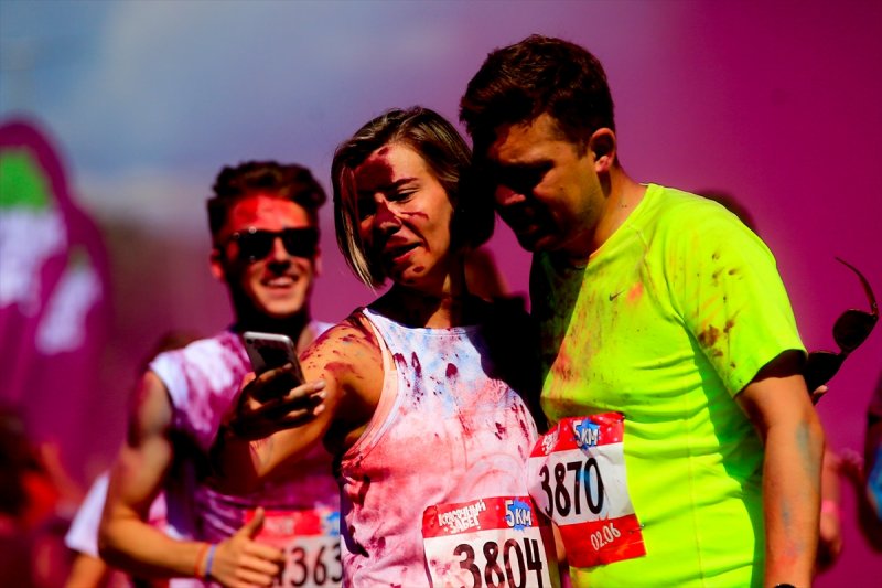 Rusya'da 'Color Run' festivali ilgi gördü
