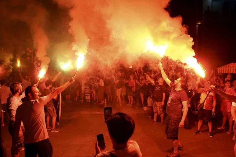 İstanbul'da Ekrem İmamoğlu kutlaması