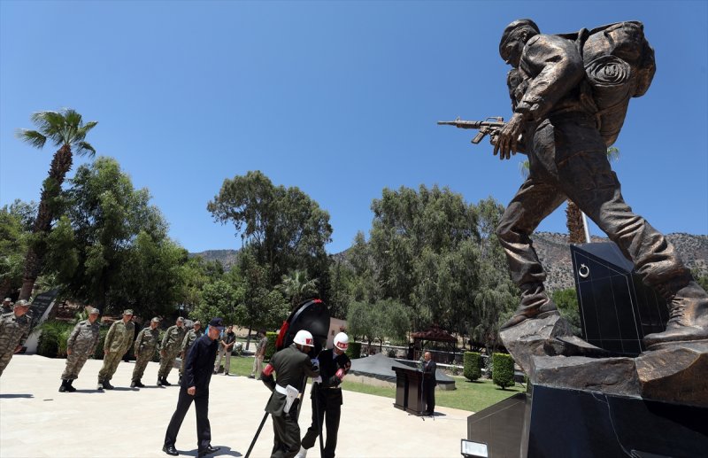 Hulusi Akar KKTC'de: Komşularımız aklını başına alsın