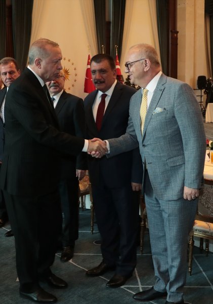 Cumhurbaşkanı Erdoğan 29 belediye başkanıyla Beştepe'de buluştu