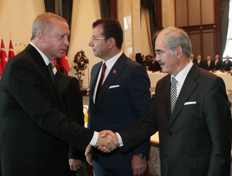 Cumhurbaşkanı Erdoğan 29 belediye başkanıyla Beştepe'de buluştu