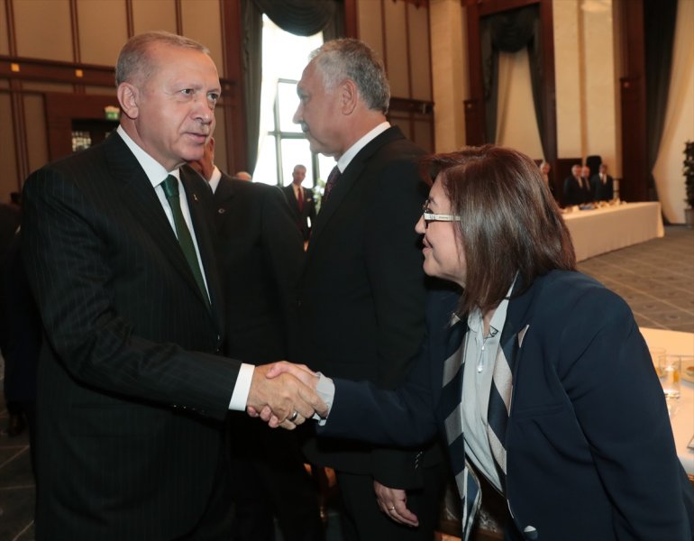 Cumhurbaşkanı Erdoğan 29 belediye başkanıyla Beştepe'de buluştu