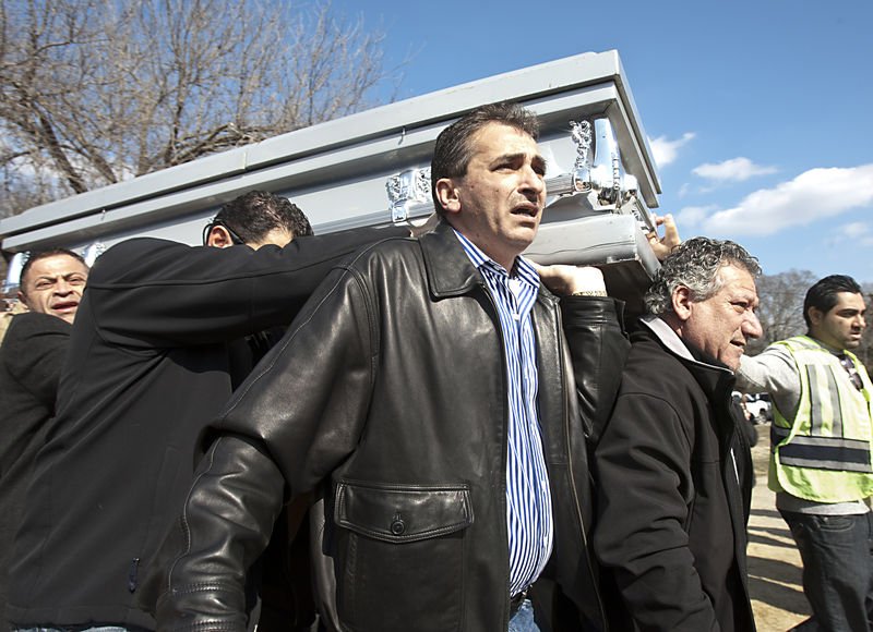 ABD'de öldürülen 3 Müslüman genç toprağa verildi