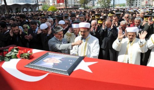 Jandarma Üsteğmen Ahmet Ozan Şarlak son yolculuğuna uğurlandı