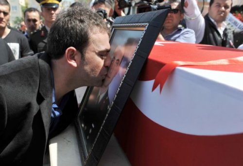 Jandarma Üsteğmen Ahmet Ozan Şarlak son yolculuğuna uğurlandı