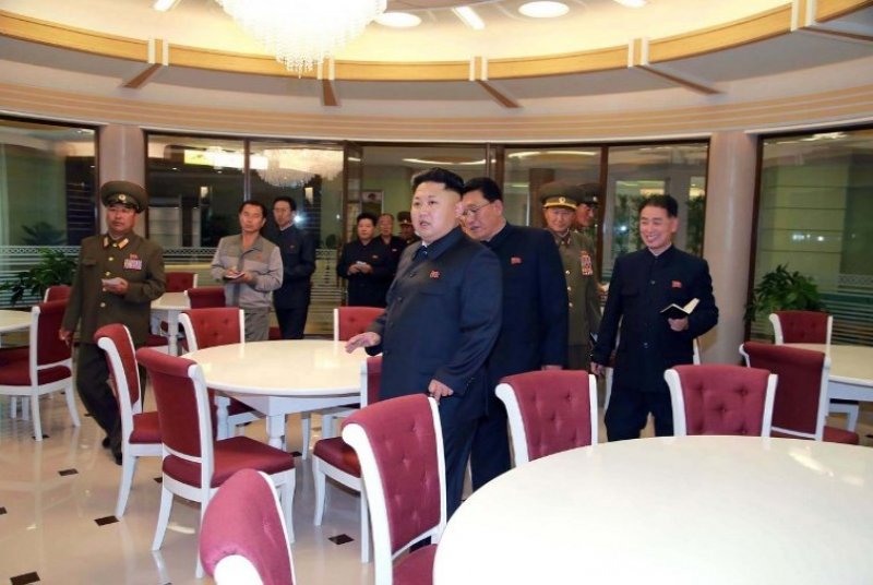 Kim Jong-Un'dan Associated Press muhabirine şartlı izin