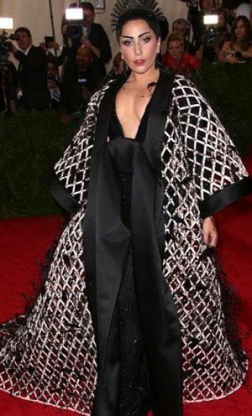 Met Gala'da şıklık yarışı