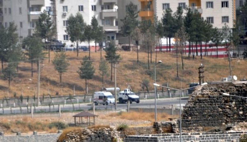 HDP'liler Cizre'ye akın etti