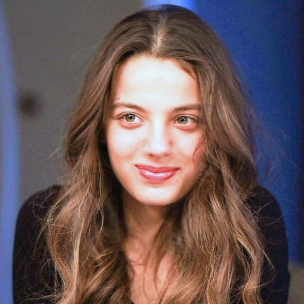 Paramparça'nın Cansu'su Şevval Sam'ın oğluyla yakalandı