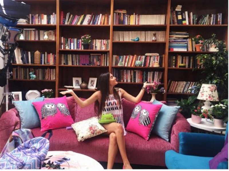 Hande Erçel'in Tayland tatili