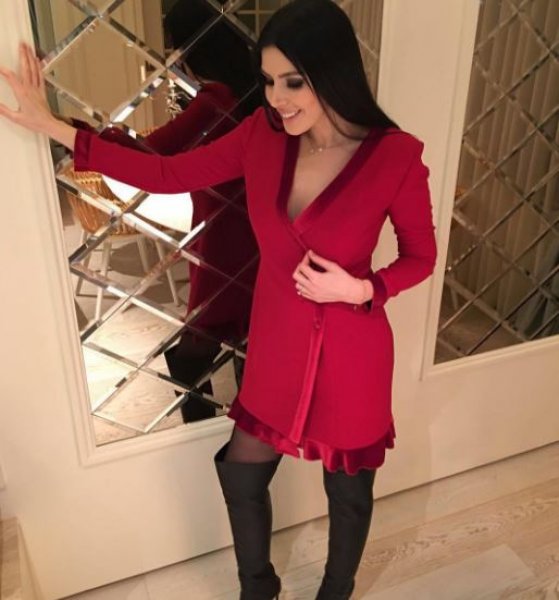 Hatice Şendil'den hamilelik pozu 