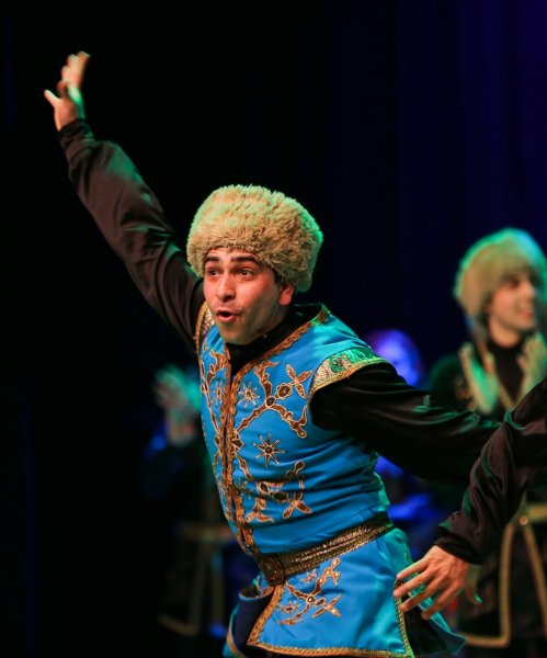 Lezginka Bursalıları coşturdu