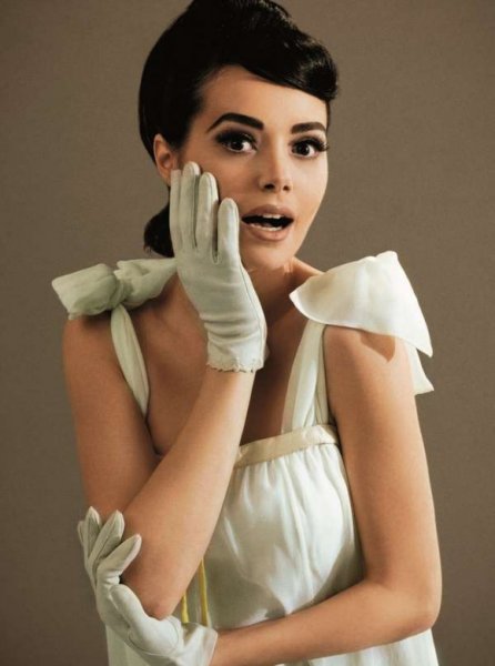 Özgü Namal 3 aylık hamile 