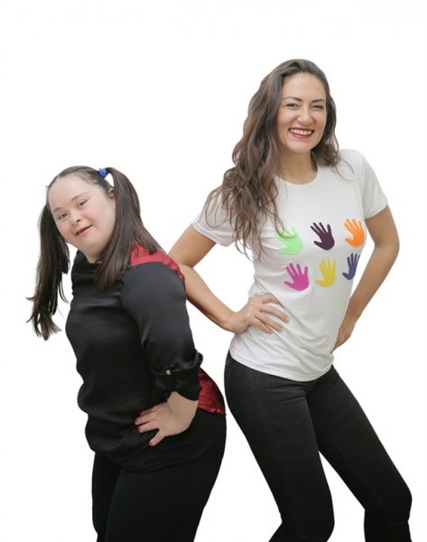 Ünlüler down sendromlu çocuklar için objetif karşısına geçti