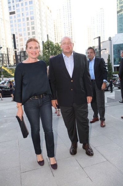 Mustafa Vehbi Koç kimdir?