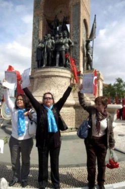 Taksim'deki kutlamalarda gerginlik 