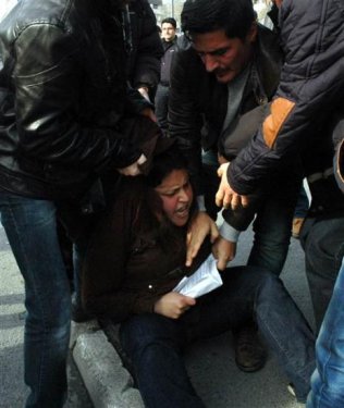 DHKP-C gözaltılarını protesto etmek isteyenlere müdahale