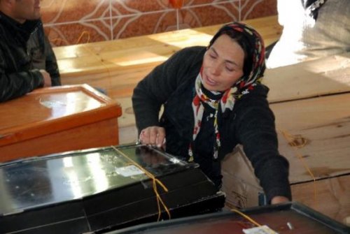 Uludere'de ölenler son yolculuğuna uğurlandı