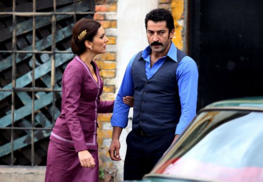 Berrak Tüzünataç ve Kenan İmirzalıoğlu Marmaris'te tatilde