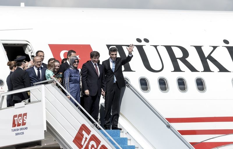 Serbest kalan Türkler aileleriyle buluştu