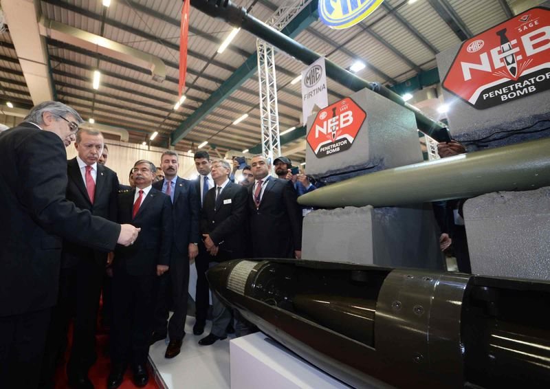 Erdoğan IDEF Uluslararası Savunma Sanayii Fuarı'nı gezdi