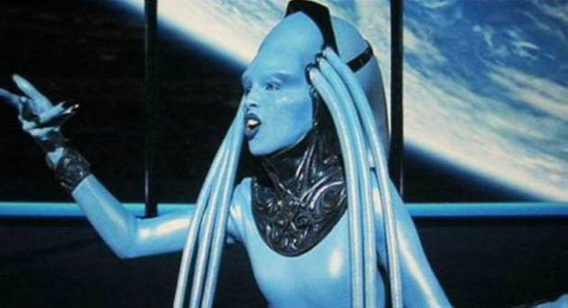 Maskelerin ardındaki gerçek yüzler