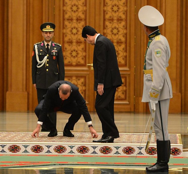 Cumhurbaşkanı Erdoğan Türkmenistan'da