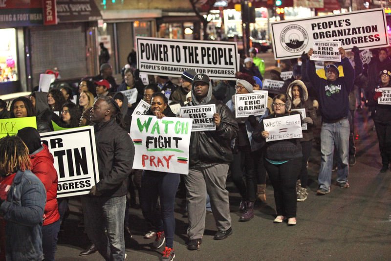 Polise takipsizlik kararı ABD'lileri sokağa döktü