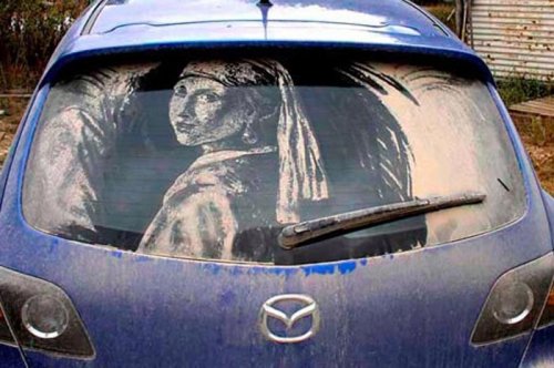 Kirli araba camları ile sanat 