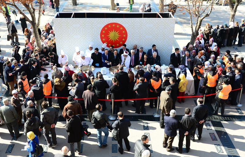 Cumhurbaşkanı Erdoğan'dan Mehmetçiğe aşure