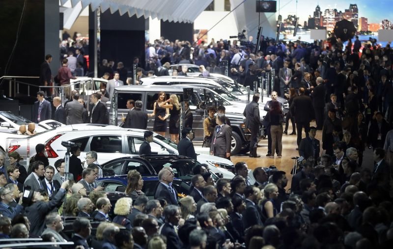 2015 Detroit Auto Show kapılarını açtı