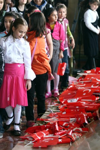 23 Nisan Coşkuyla Kutlanıyor