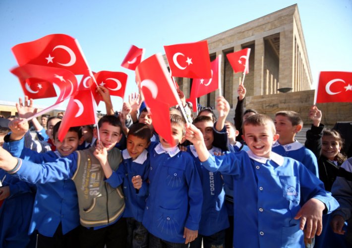 23 Nisan Coşkuyla Kutlanıyor