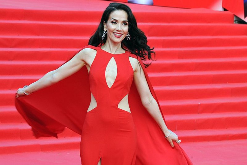 Oyuncu Natalia Oreiro yıllara meydan okuyor