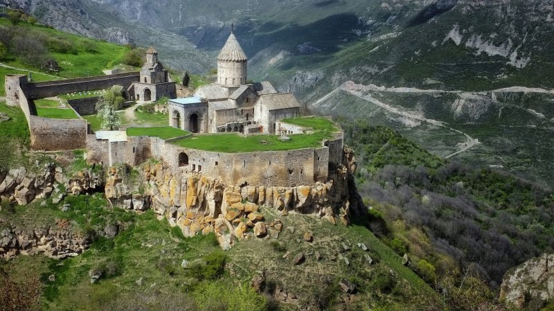 İshak Paşa Sarayı'ndan kış manzarası 
