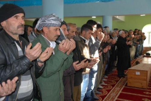 Uludere'de ölenler son yolculuğuna uğurlandı