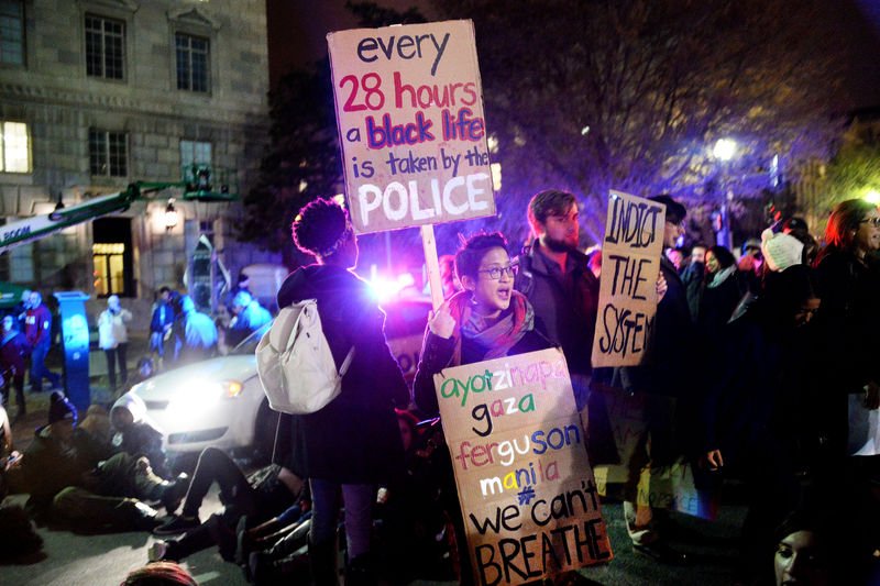 Polise takipsizlik kararı ABD'lileri sokağa döktü