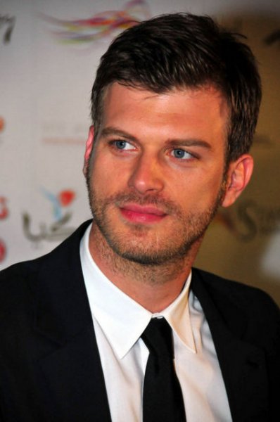 Ünlüler kazançlarını çeşitli sektörlerde değerlendiriyor 