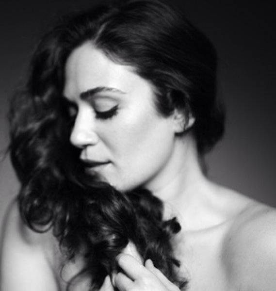 Geçmişten bugüne Özge Borak