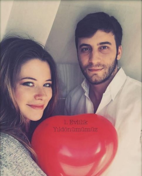 Güzel oyuncu İpek Usta doğum için gün sayıyor