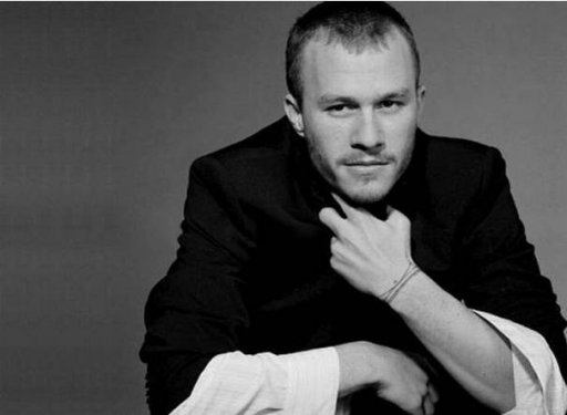 Maskelerin ardındaki gerçek yüzler