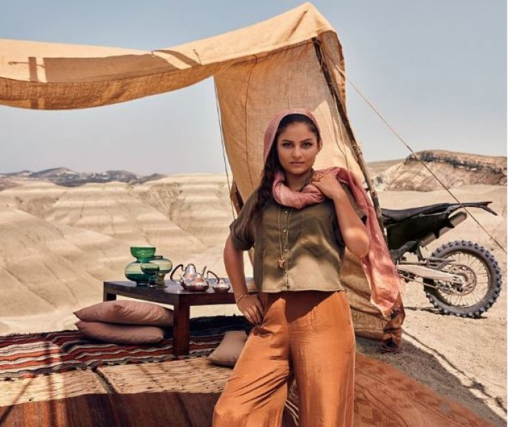 İranlı kadın motosikletçi yasakların kalkmasını istiyor