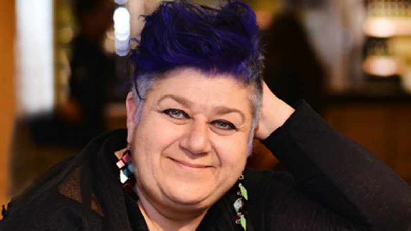 Yabancı dil bilen ünlü isimler 