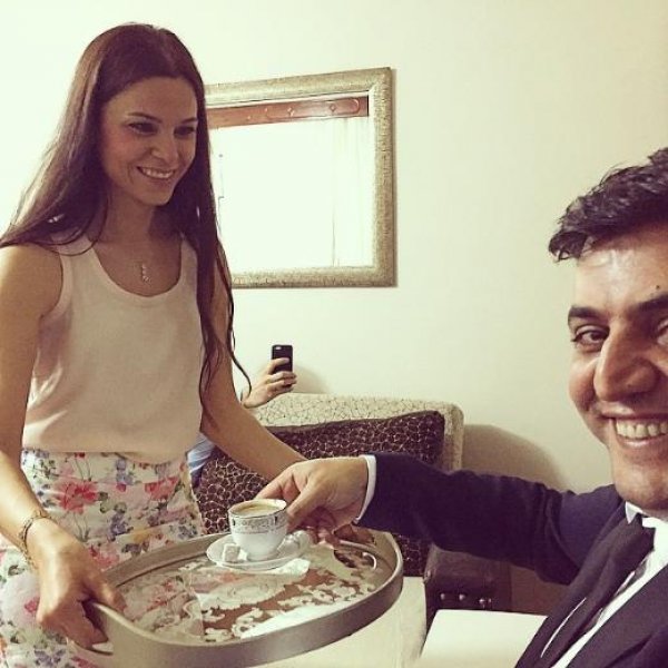 Ünlülerin objektifinden 4 Mayıs Instagram paylaşımları 