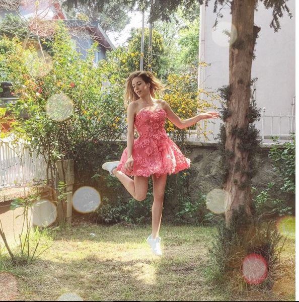 Sinem Kobal: Kusurlu kızları seviyorum